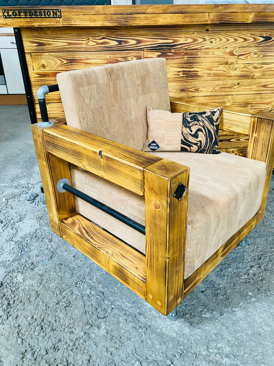 Industrial Lounge Sessel - Handgefertigt aus Kiefernholz