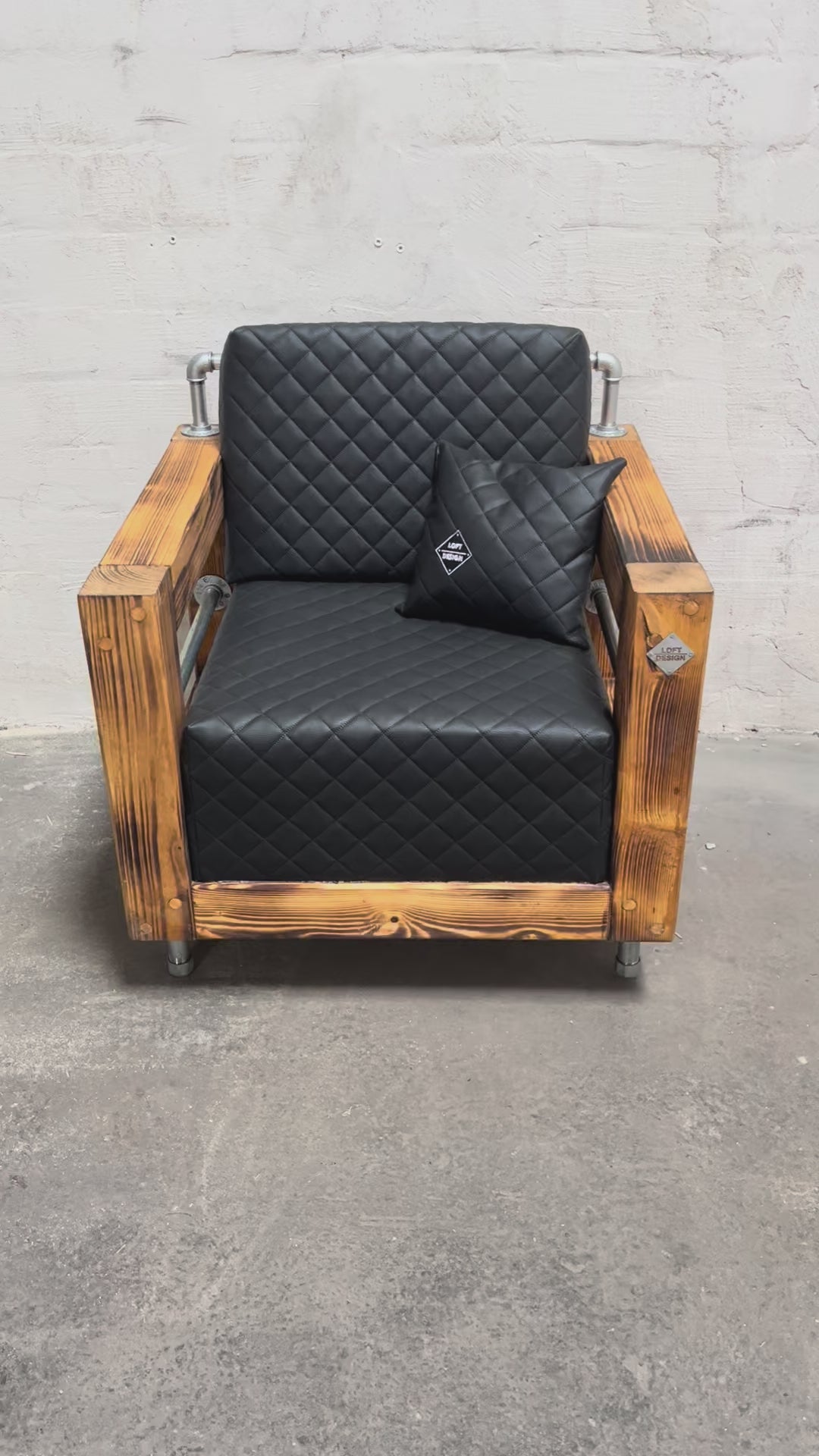 Industrial Lounge Sessel - Handgefertigt aus Kiefernholz